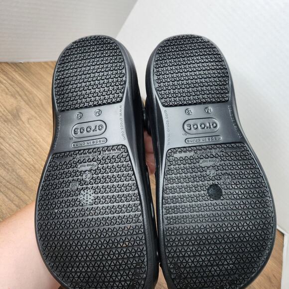 Crocs Unisex-Adult Bistro Clogs, Slip Resistant Work Shoe Size 12 Mens